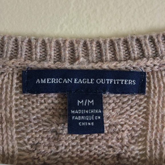 Size M, American Eagle Outfitters, Cable Knit Sweater - Picture 2 of 2